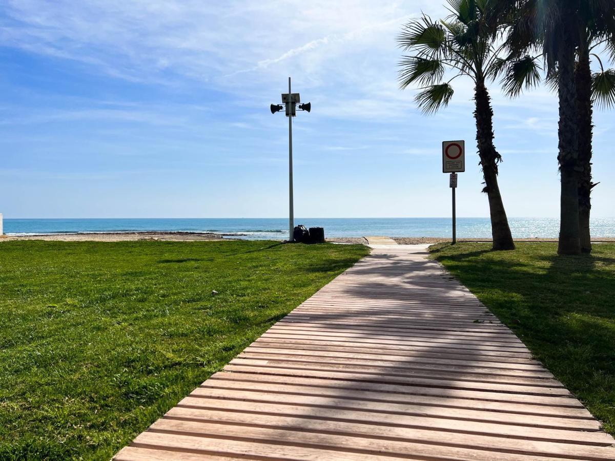 Renovated Apartment On The First Line Oropesa del Mar Bagian luar foto
